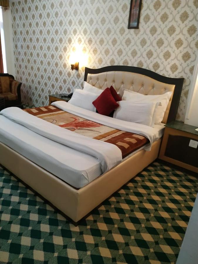 Lords Residency Hotel Manali  Ngoại thất bức ảnh